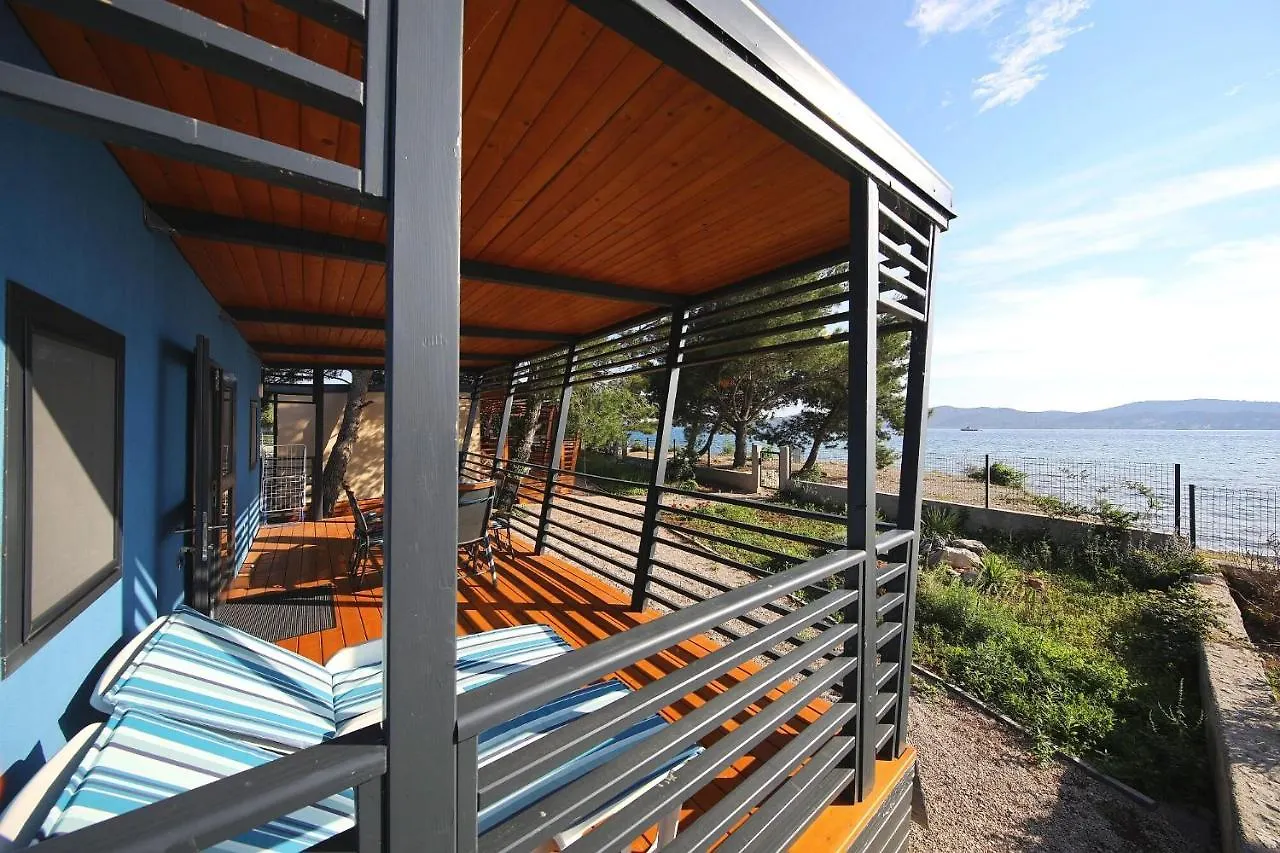 Mobile Home Safir Biograd Na Moru Casa de Férias